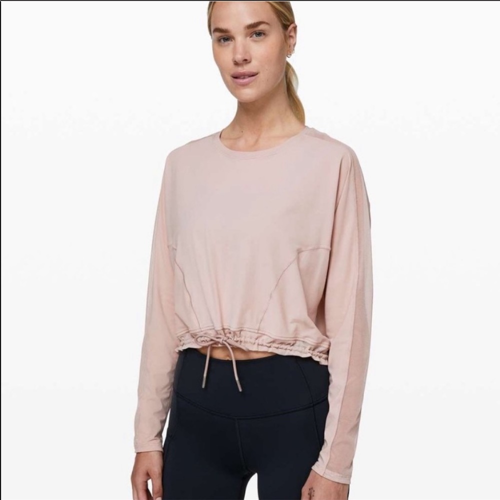 NWT Lululemon Reach for the Sun long sleeve size 6